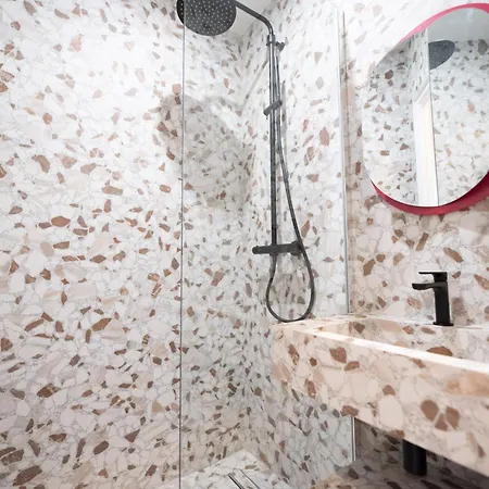 Apartment Elegant Flat Near Republique & Canal Saint Martin